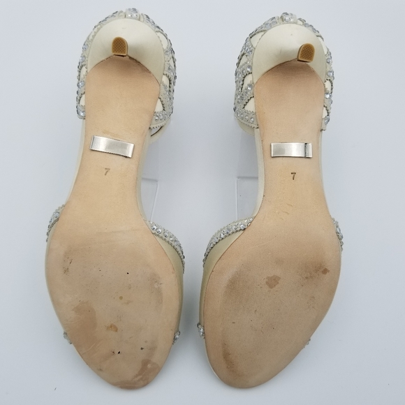 Badgley Mischka Gillian Ankle Strap Open Toe Satin Evening Shoes, Ivory, Size 7 - Picture 13 of 16